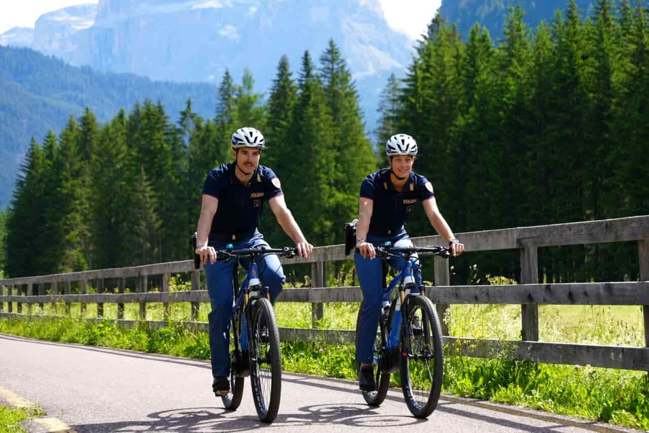 POLIZIA IN BICICLETTA