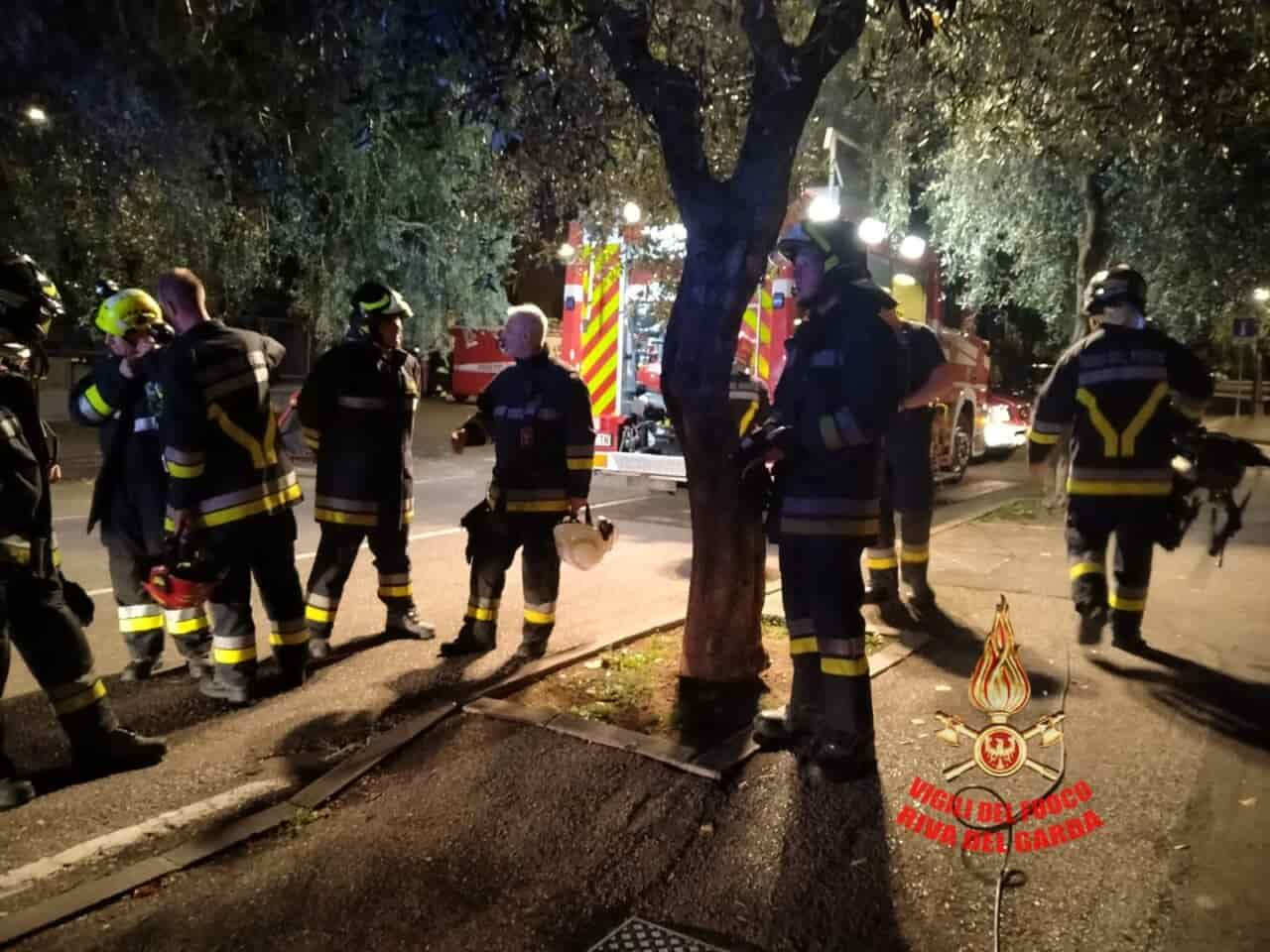 INCENDIO VIALE VANNETTI RIVA (2)