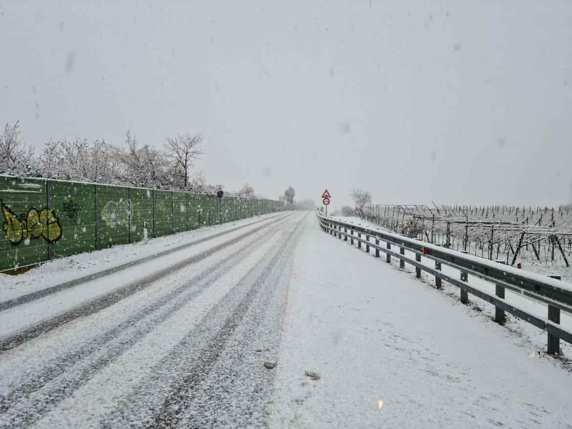 NEVE TRAFFICO VIABILITà MALTEMPO La-strada-che-collega-Aldeno-e-Nomi_imagefullwide