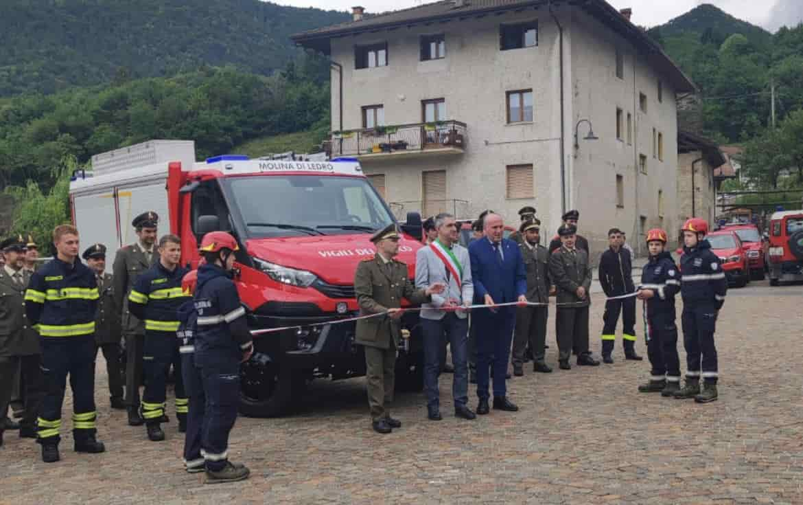 AUTOBOTTE VIGILI FUOCO MOLINA