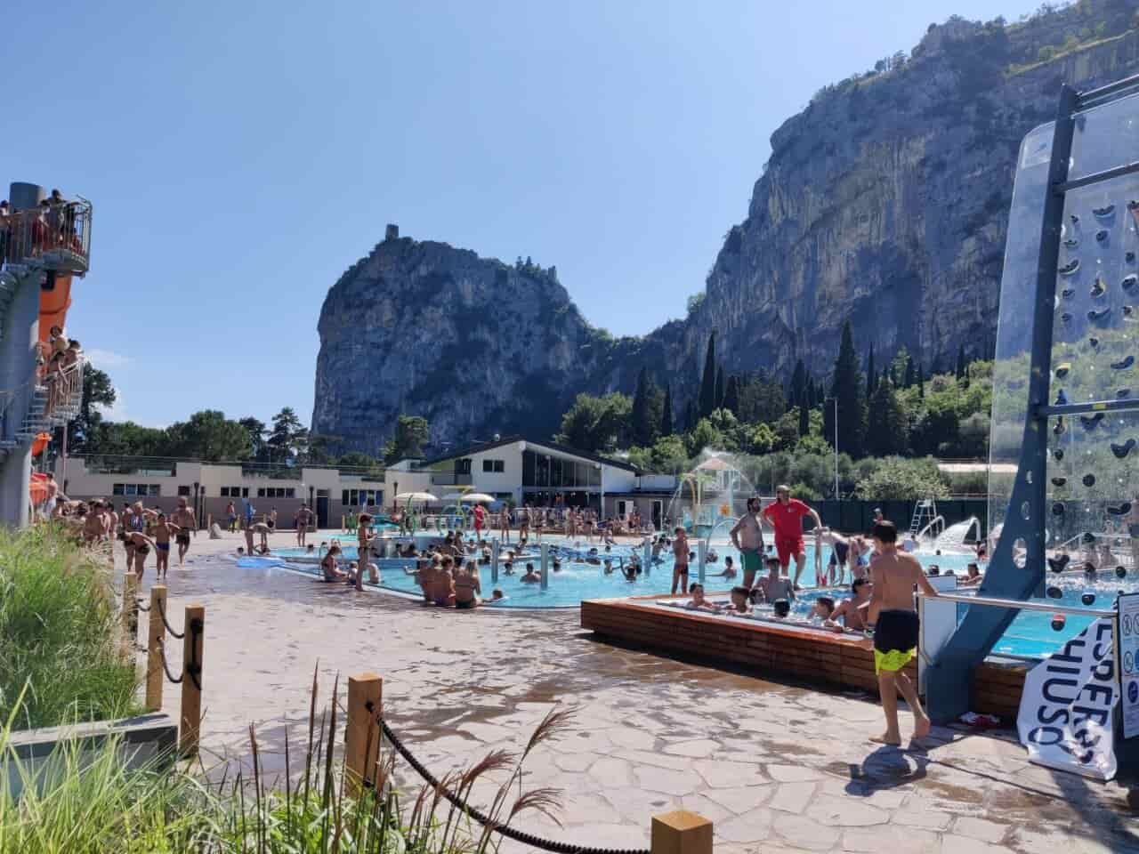 PRABI AQUAPARK PISCINA ARCO PRIMO GIORNO (4)