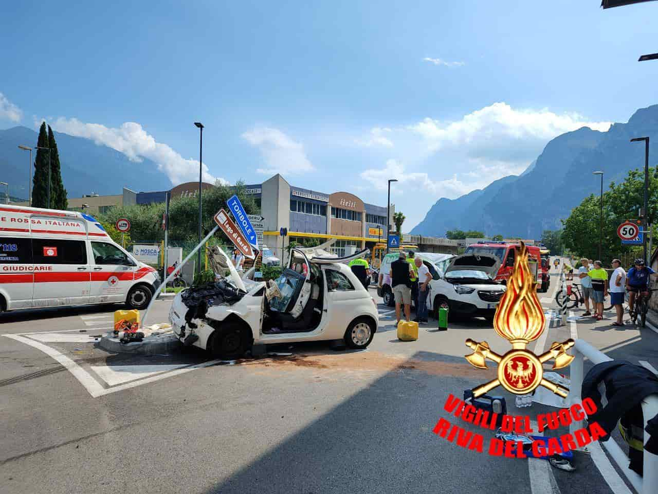 scontro incidente via maso belli zandonai s alessandro riva (2)