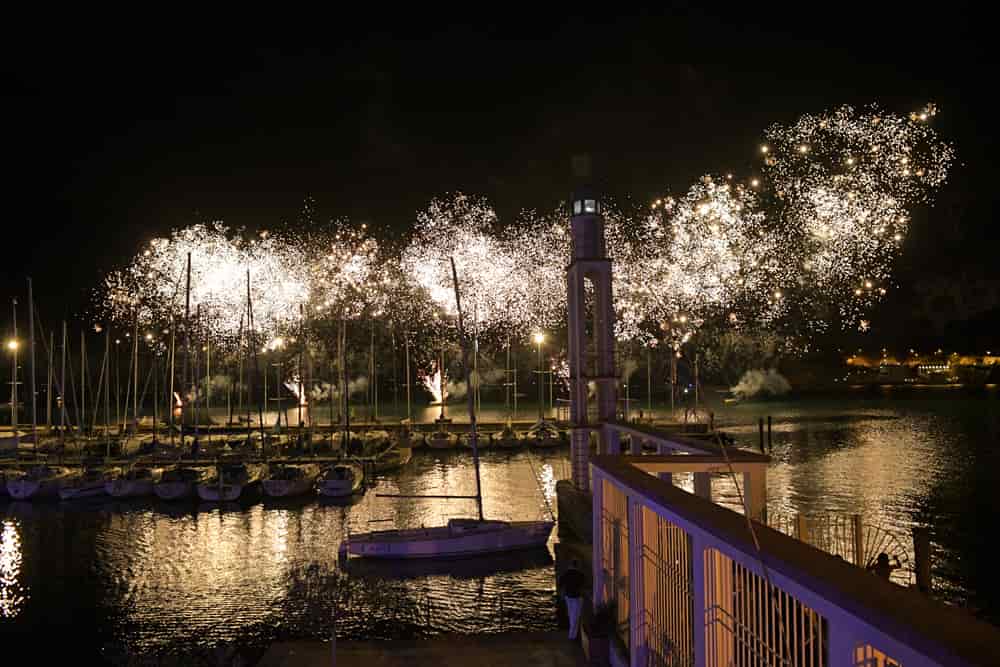 NOTE DI FUOCHI SPETTACOLO PIROTECNICO FUOCHI ARTIFICIO RIVA