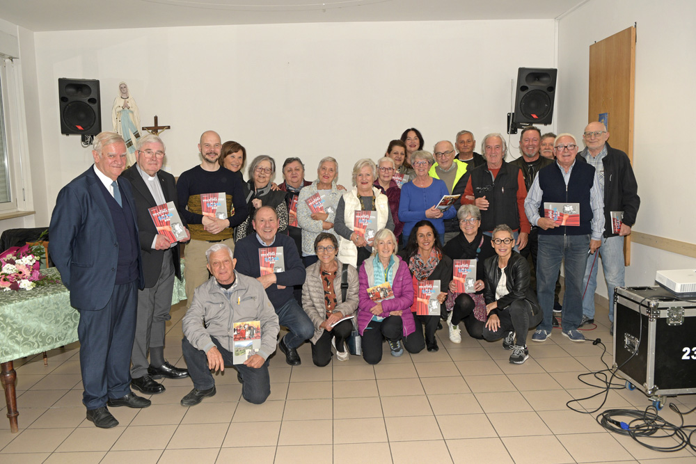 FILODRAMMATICA LA SCENA VARIGNANO SERATA PRESENTAZIONE LIBRO