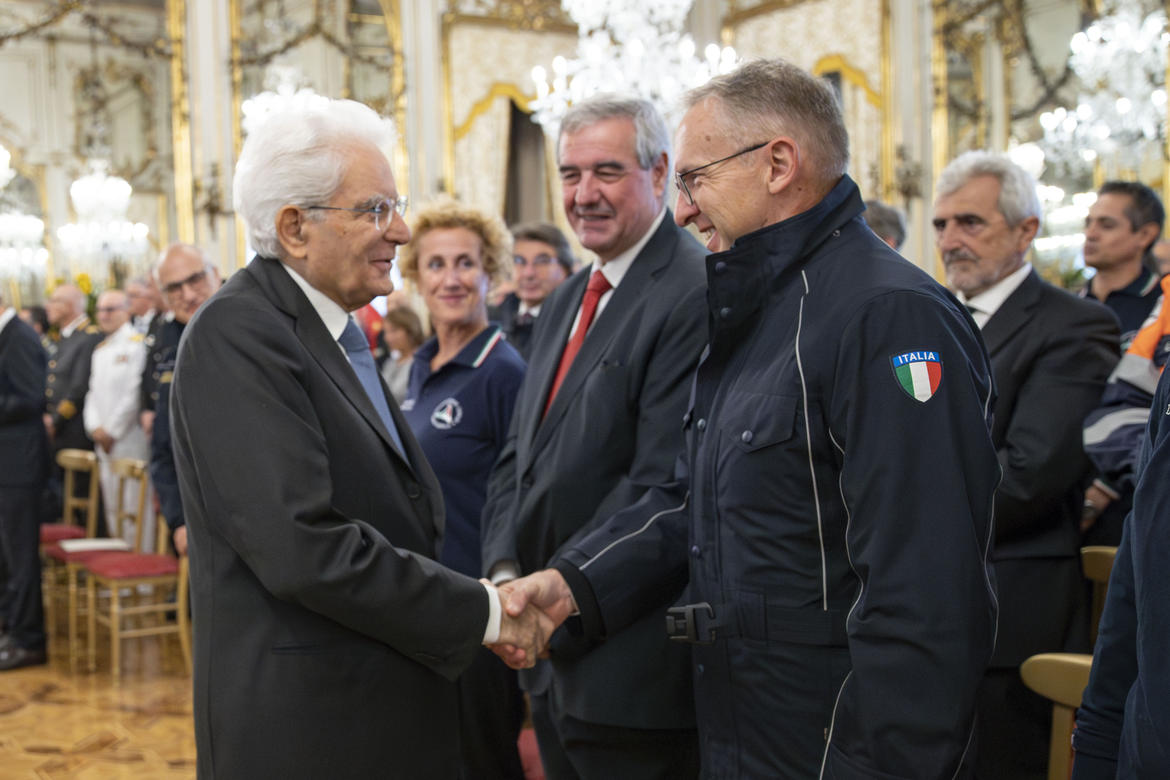 presidente-della-Repubblica-Sergio-Mattarella-e-il-dirigente-generale-Raffaele-De-Col