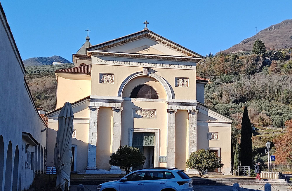 CHIESA-GRAZIE-ARCO-W2.jpg