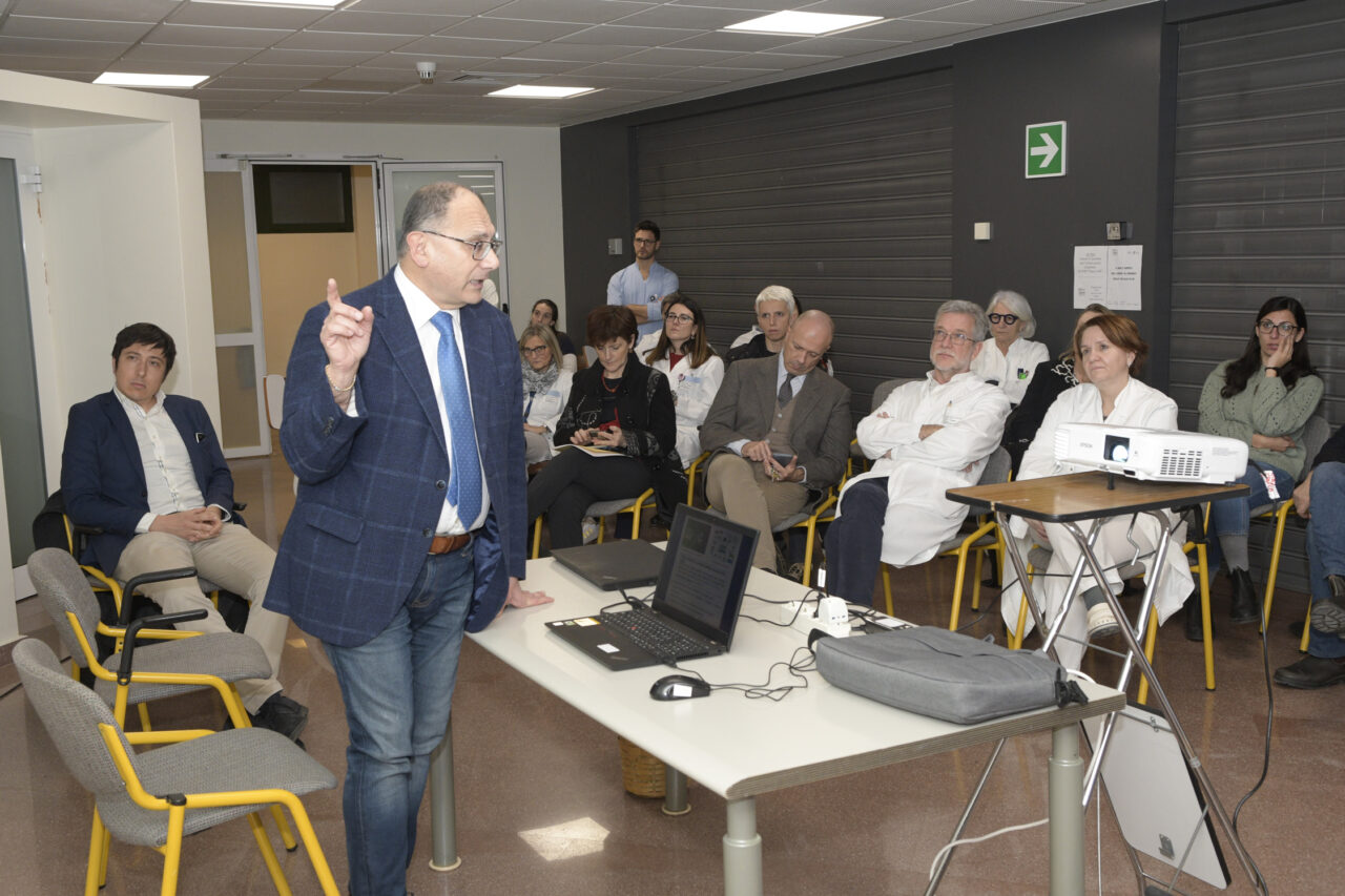 ASSESSORE SANITÀ TONINA NELLA OPERAZIONE ASCOLTO VISITA L'OSPEDALE DI ARCO