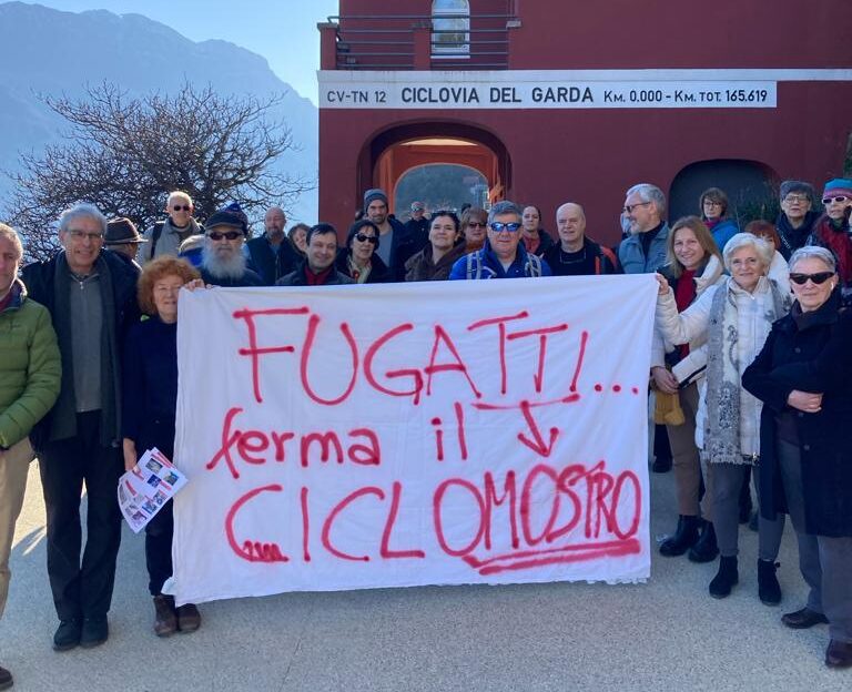 CICLOVIA GARDA PROTESTA COMITATO (6)