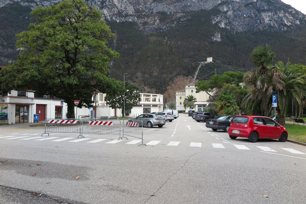 IMG_0844 PARCHEGGIO FRAGLIA E SPIAGGIA OLIVI RIVA (2)