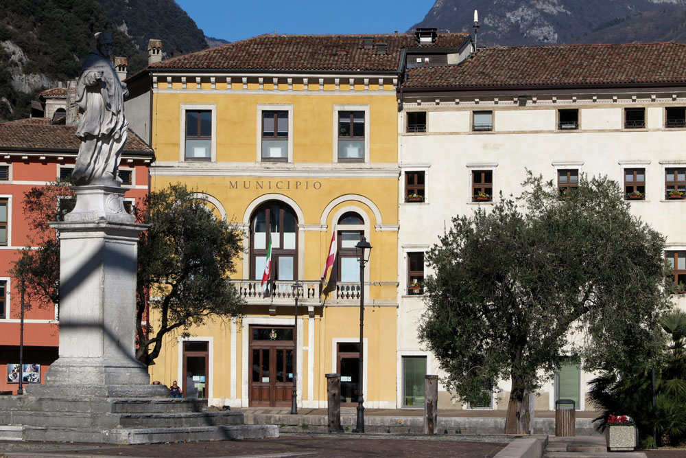 IMG_0900 RIVA MUNICIPIO COMUNE (10)