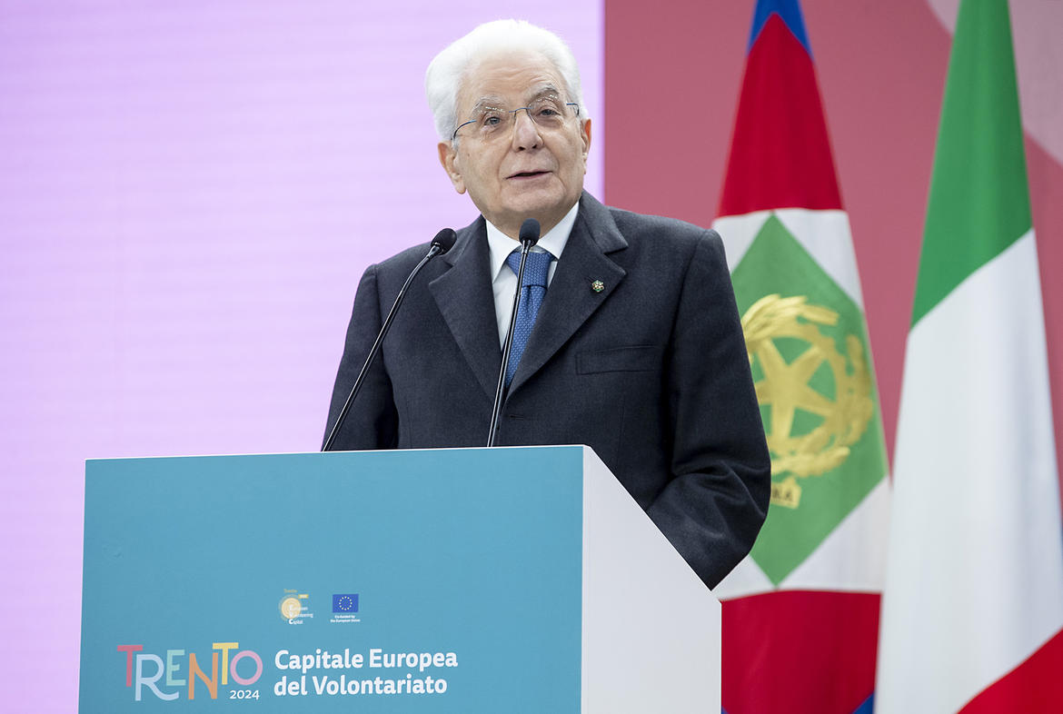 Trento-Il-Presidente-della-Repubblica-Sergio-Mattarella-alla-cerimonia-di-apertura-di-Trento-Capitale-europea-e-italiana-del-Volontariato-2024_imagefullwide