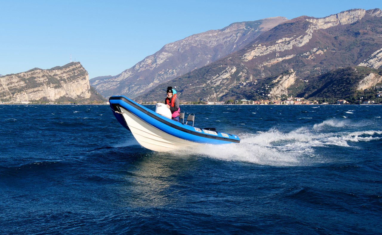 CIRCOLO-VELA-ARCO-GOMMONE-ELETTRICO.jpeg