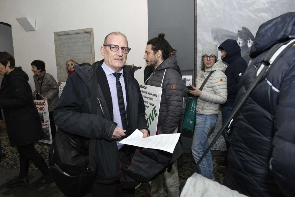 _DSC5807 consiglio comunale su ciclovia riva con fugatti e dirigenti PAT (1)