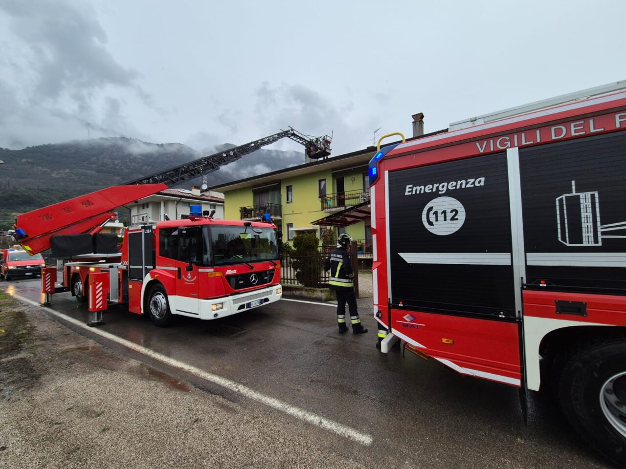 incidente vigili fuoco arco (3)