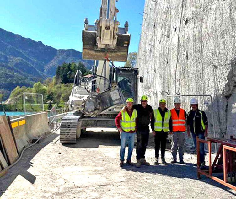 FINE LAVORO ESCAVATORE FRANA LEDRO