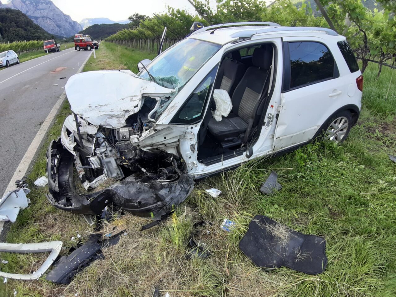 INCIDENTE FRONTALE DRO VIGILI DEL FUOCO (2)