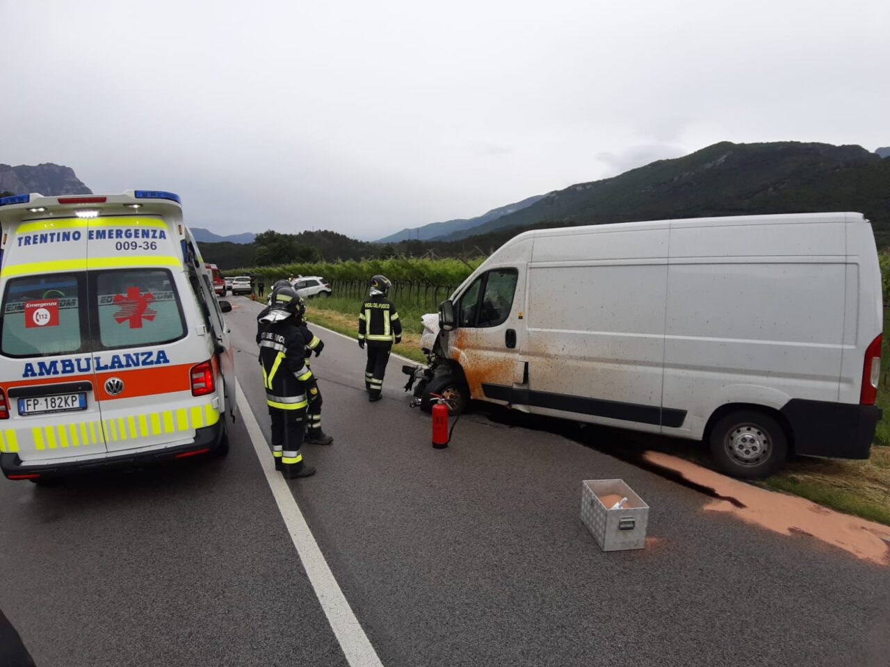 INCIDENTE FRONTALE DRO VIGILI DEL FUOCO (3)