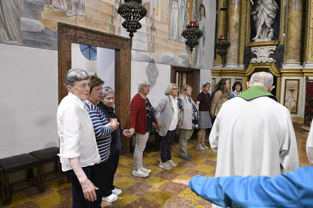 _DSC2536 SANTUARIO GRAZIE ULTIMA MESSA FRATI FRANCESCANI ARCO (14)