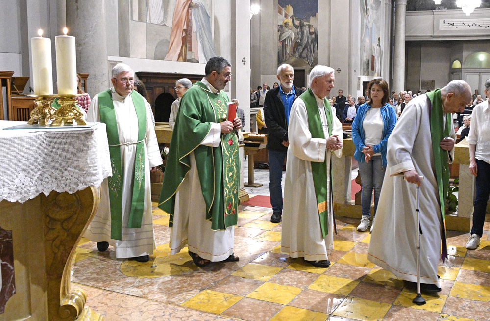 _DSC2536 SANTUARIO GRAZIE ULTIMA MESSA FRATI FRANCESCANI ARCO (23)