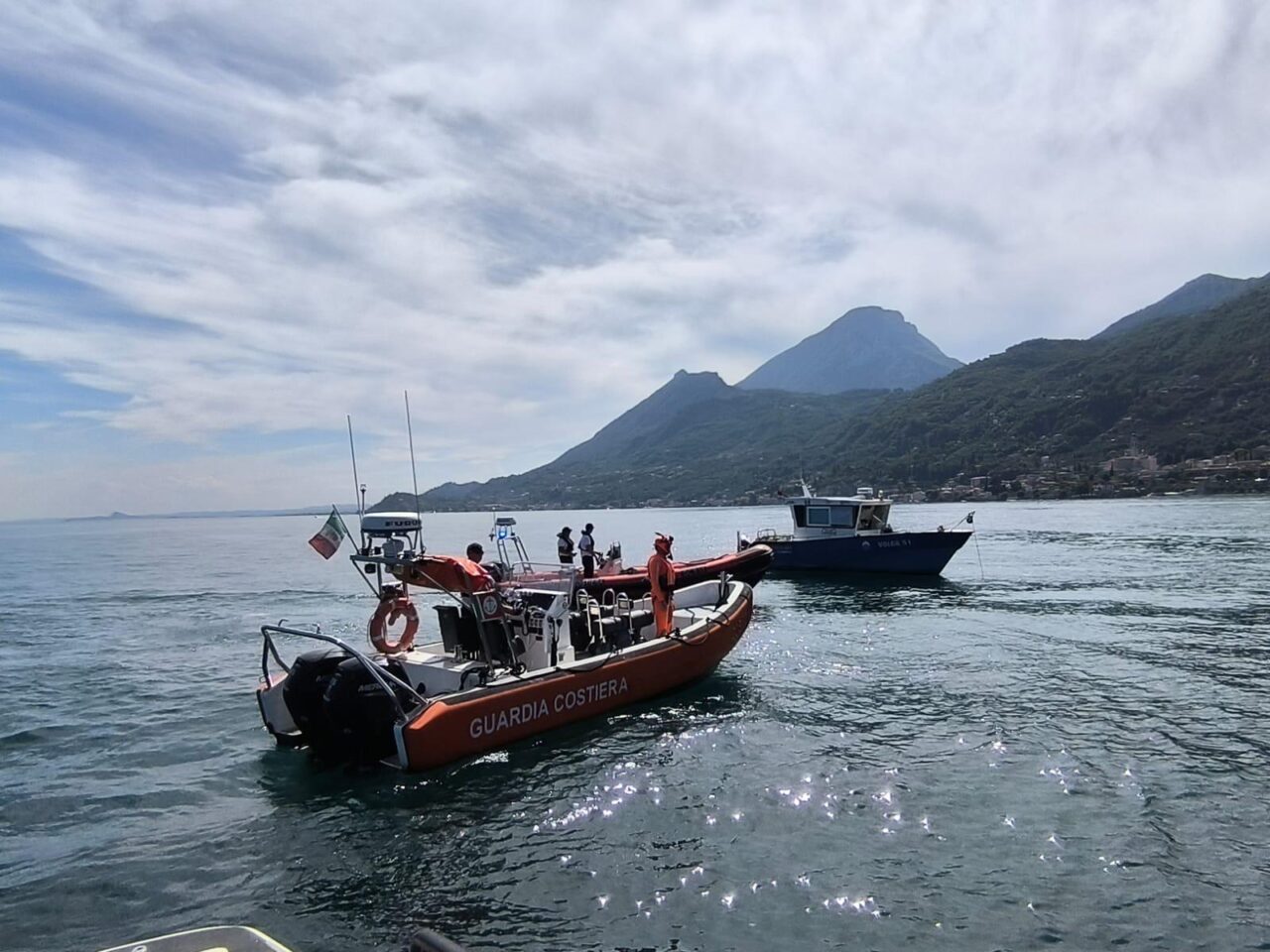 GUARDIA COSTIERA RICERCHE ANNEGATO GARGNANO