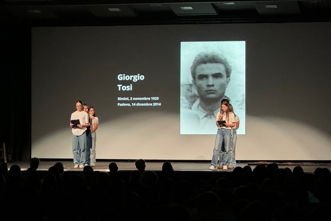 LICEO MAFFEI SPETTACOLO LIBERTà RIVA (11)