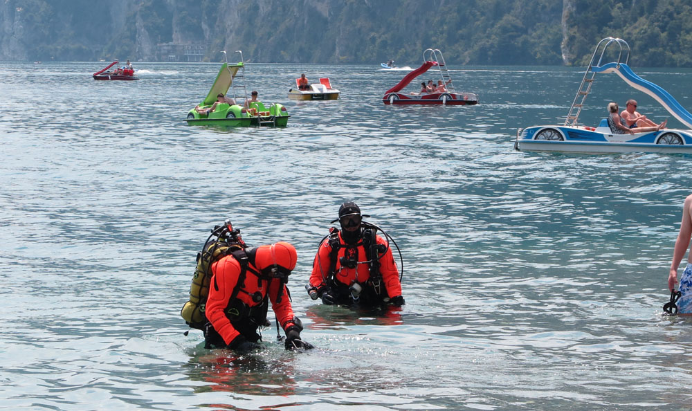 IMG_1514 SOMMOZZATORI VIGILI DEL FUOCO RICERCA ANNEGATI GARDA RIVA (17)