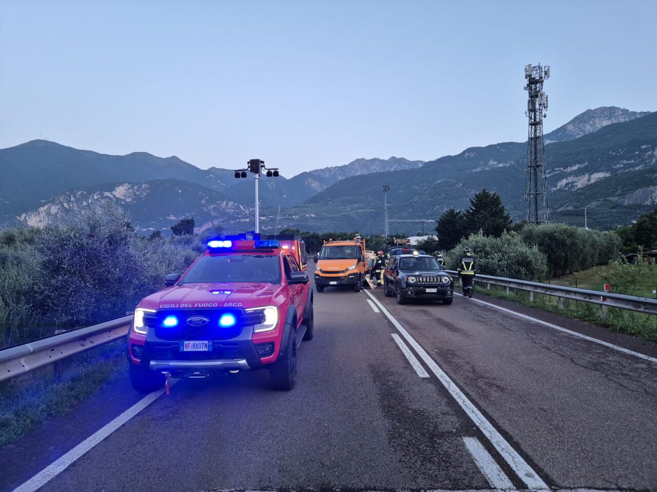 INCIDENTE MOTO OPERARIO VIGILE DEL FUOCO ARCO