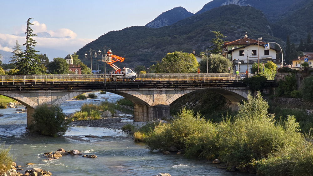 LAVORI PASSERELLA PONTE ARCO (1)