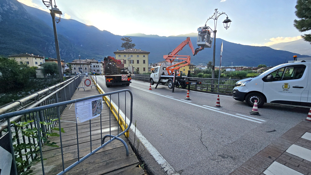 LAVORI PASSERELLA PONTE ARCO (10)