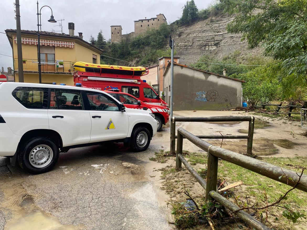 VIGILI DEL FUOCO ALLUVIONE MODIGLIANA (13)