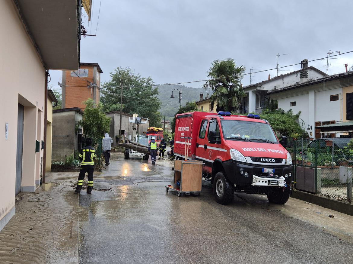 VIGILI DEL FUOCO ALLUVIONE MODIGLIANA (14)