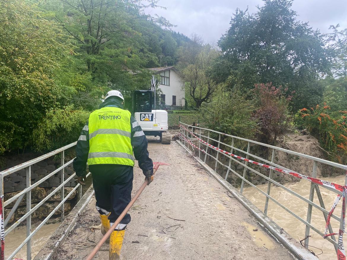 VIGILI DEL FUOCO ALLUVIONE MODIGLIANA (8)