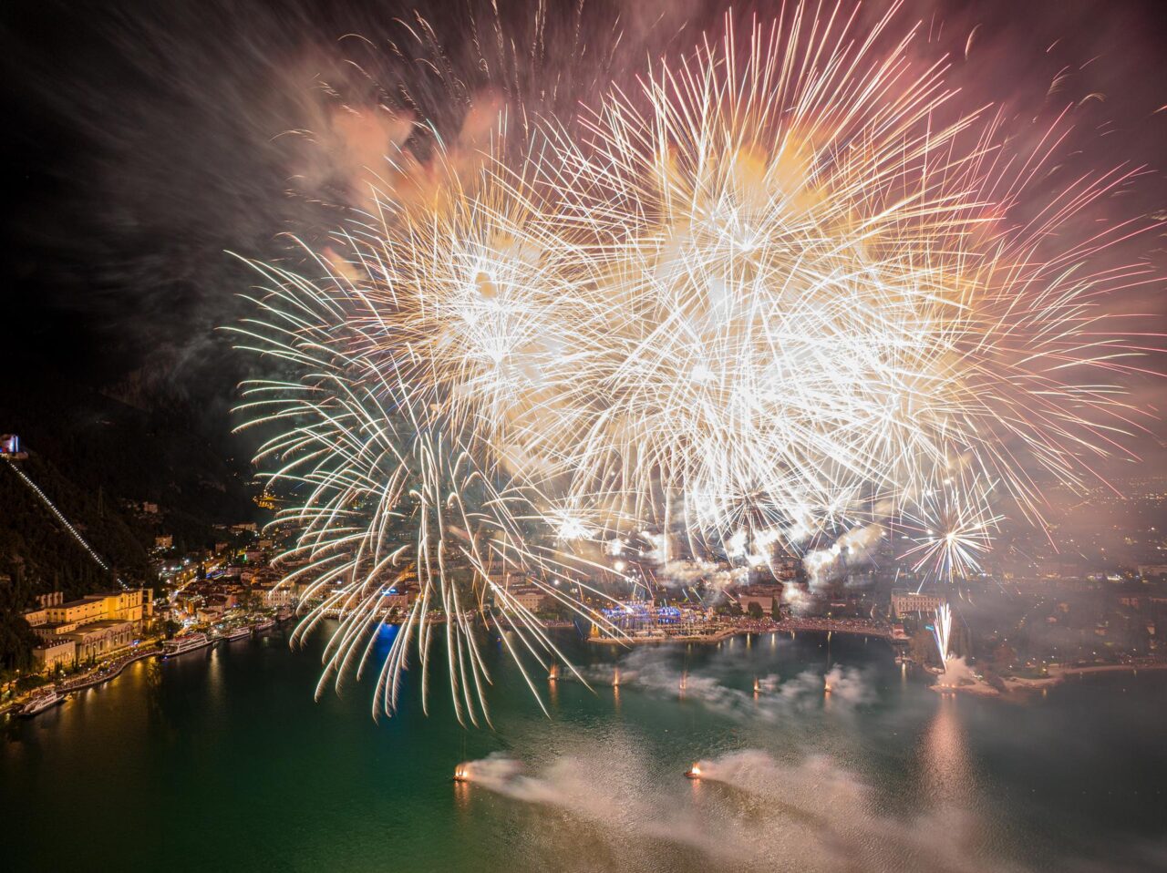 ph_CARIOGGIA_Riva_notedifuochi fuochi artificio