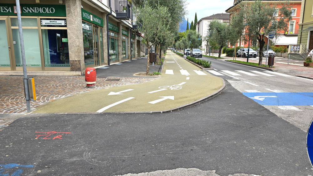 20241006_VIALE MARTIRI VIA DANTE RIVA CICLABILE (6)