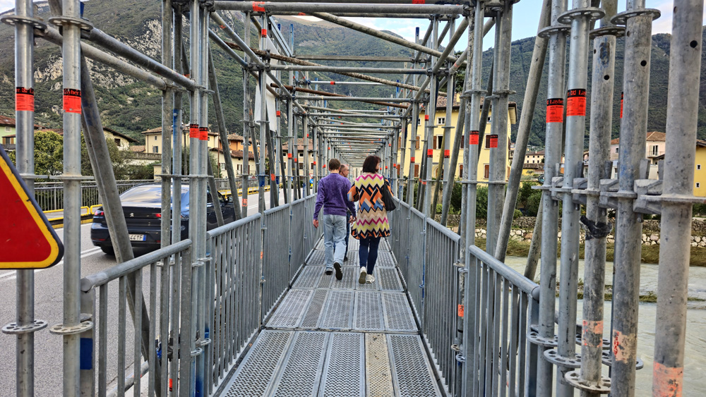 20241011_passerella pedonale provvisoria ponte arco (2)