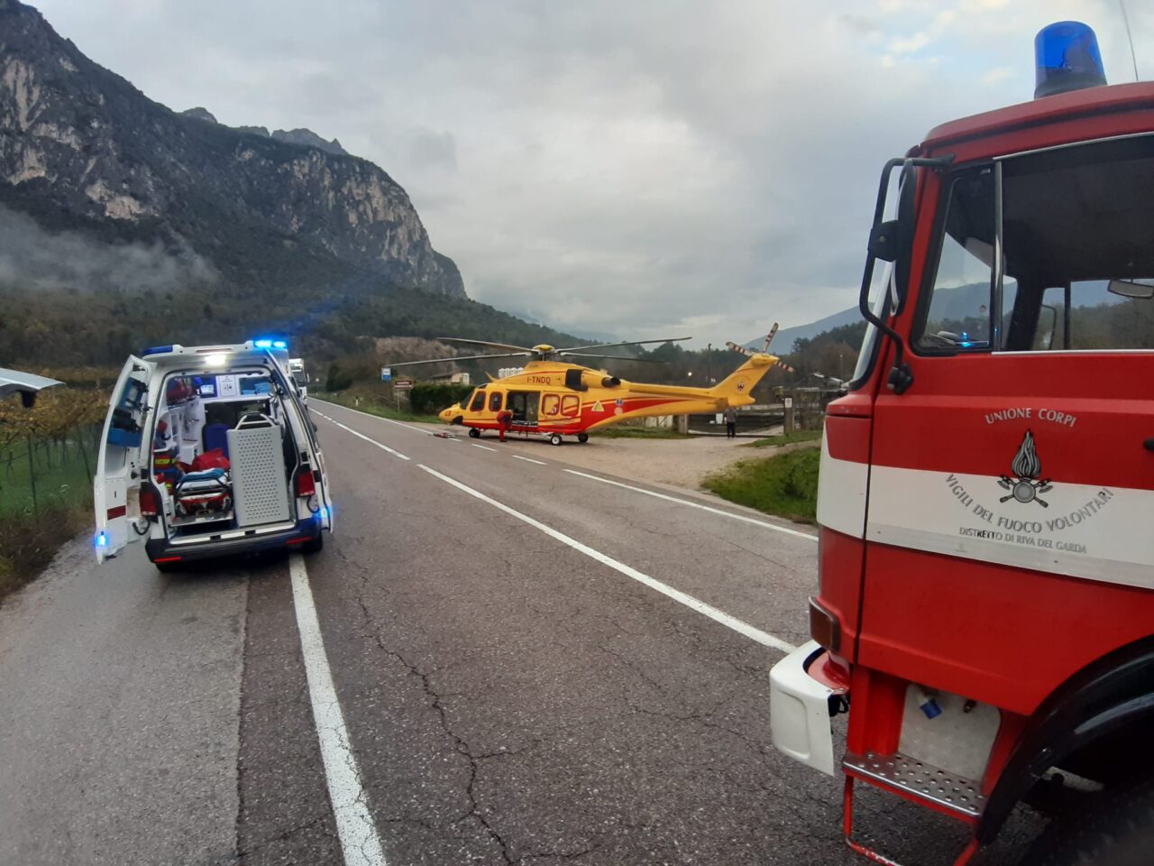 IMG-20241026 incidente pietramurata dro vigili fuoco (10)