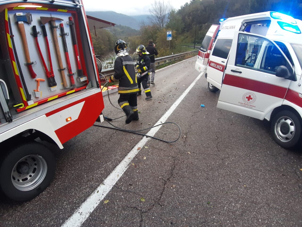 IMG-20241026 incidente pietramurata dro vigili fuoco (4)