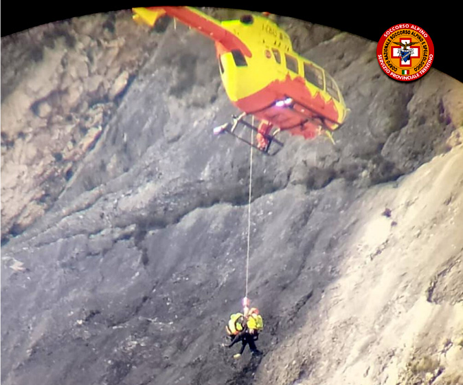 SOCCORSO ALPINO BASE JUMPER PLACCHE ZEBRATE DRO 2