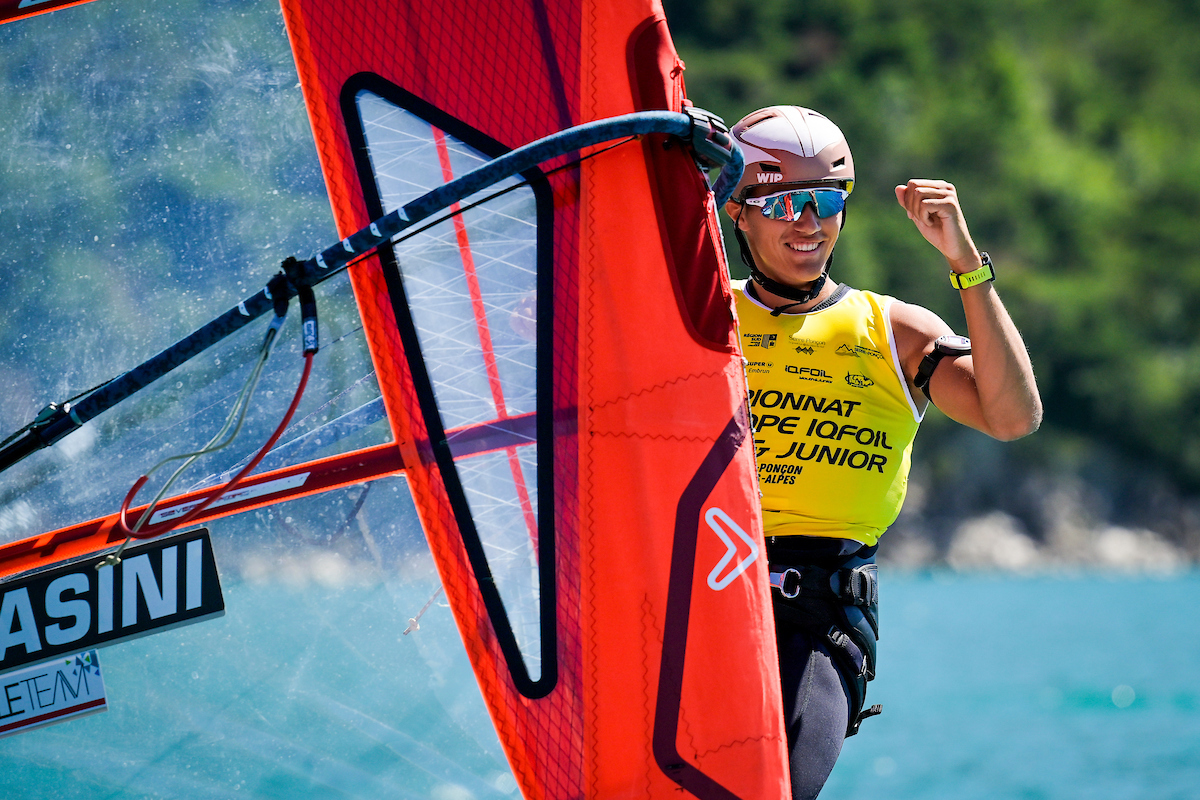 WINDSURF TORBOLE 240711_iQfoilyouthEuro_SE_OSGA_2973_2106