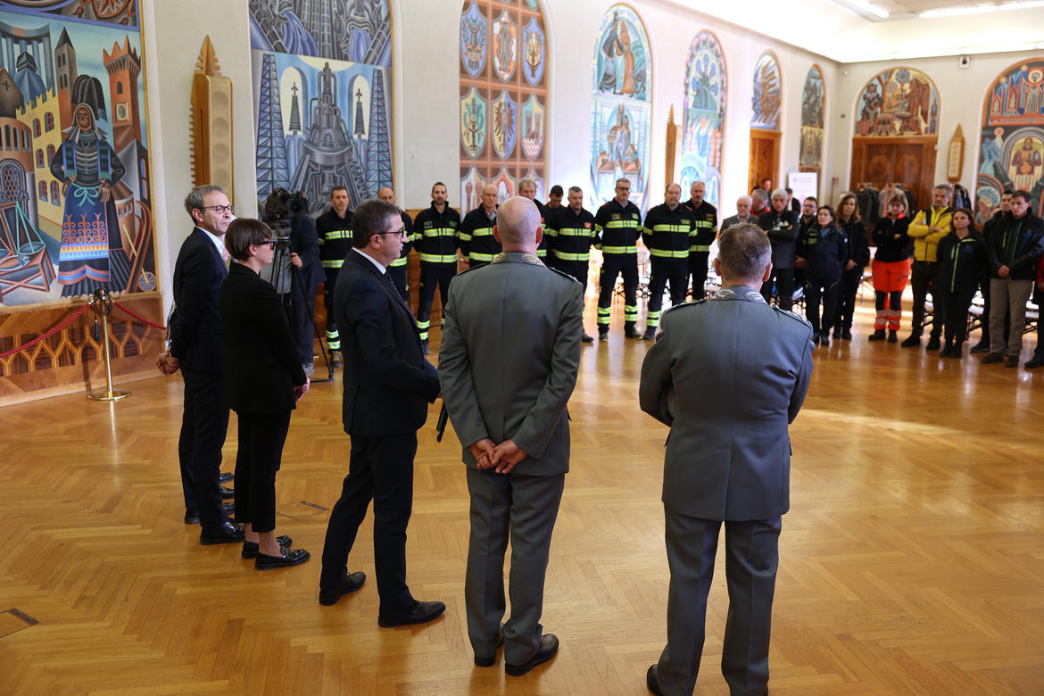 18_12_2024 Saluto Protezione Civile Fugatti Failoni  Zanotelli