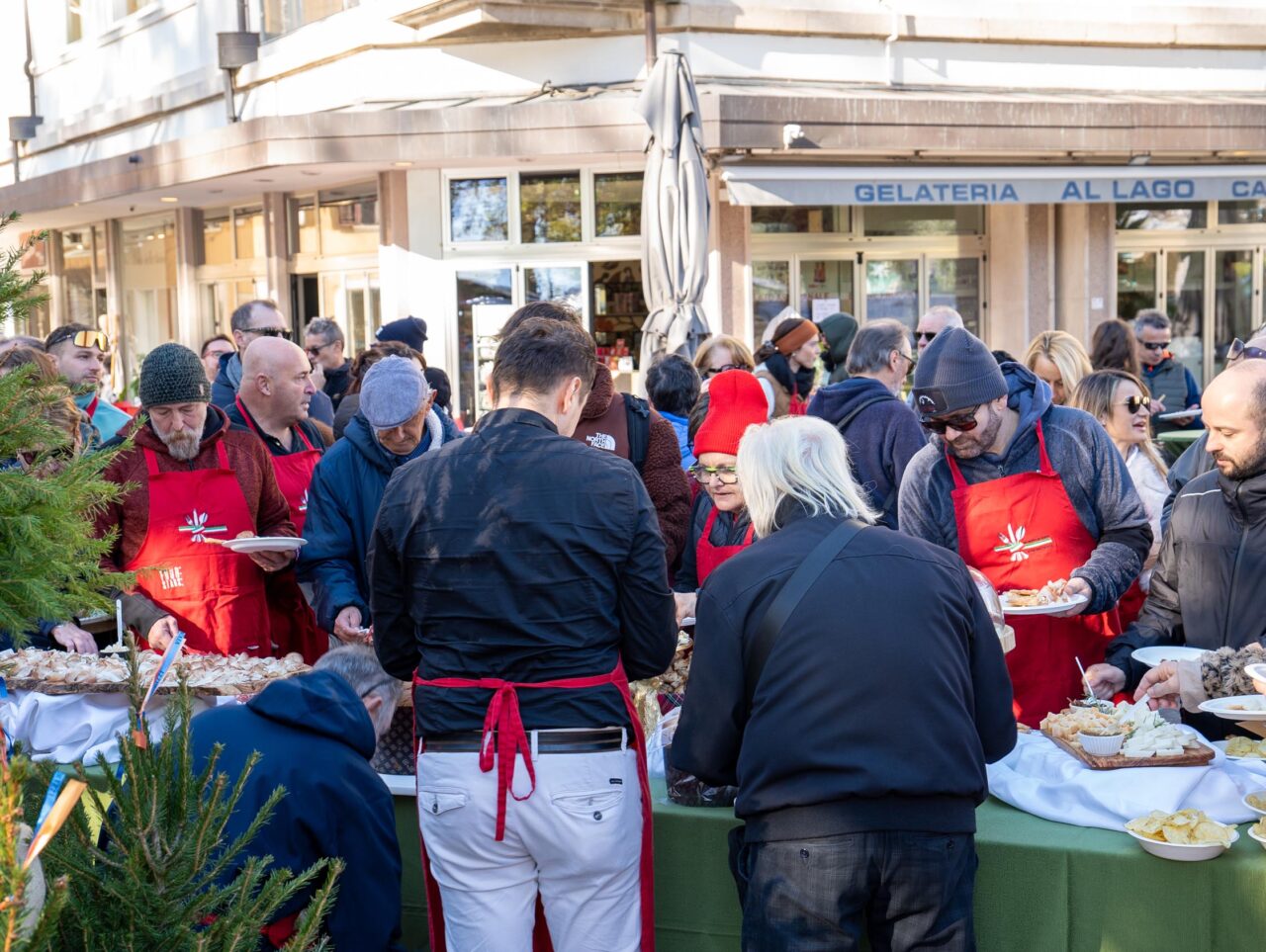 MERCATINO NATALE GUSTO RIVA (1)