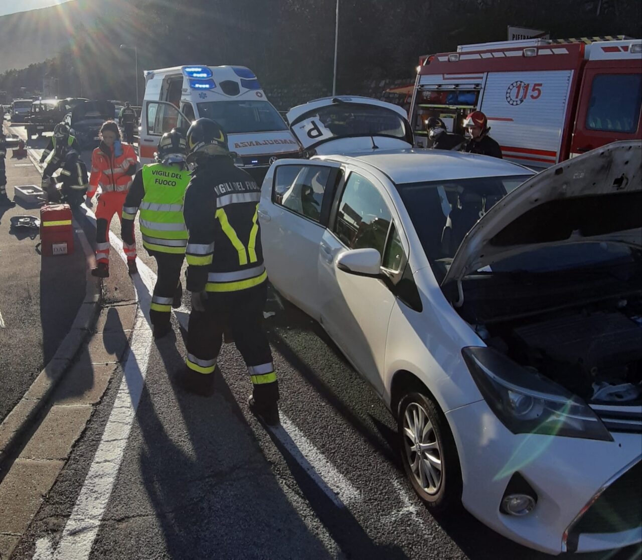 IMG-2025010 DRO TAMPONAMENTO VIGILI DEL FUOCO AMBILANZA (4)