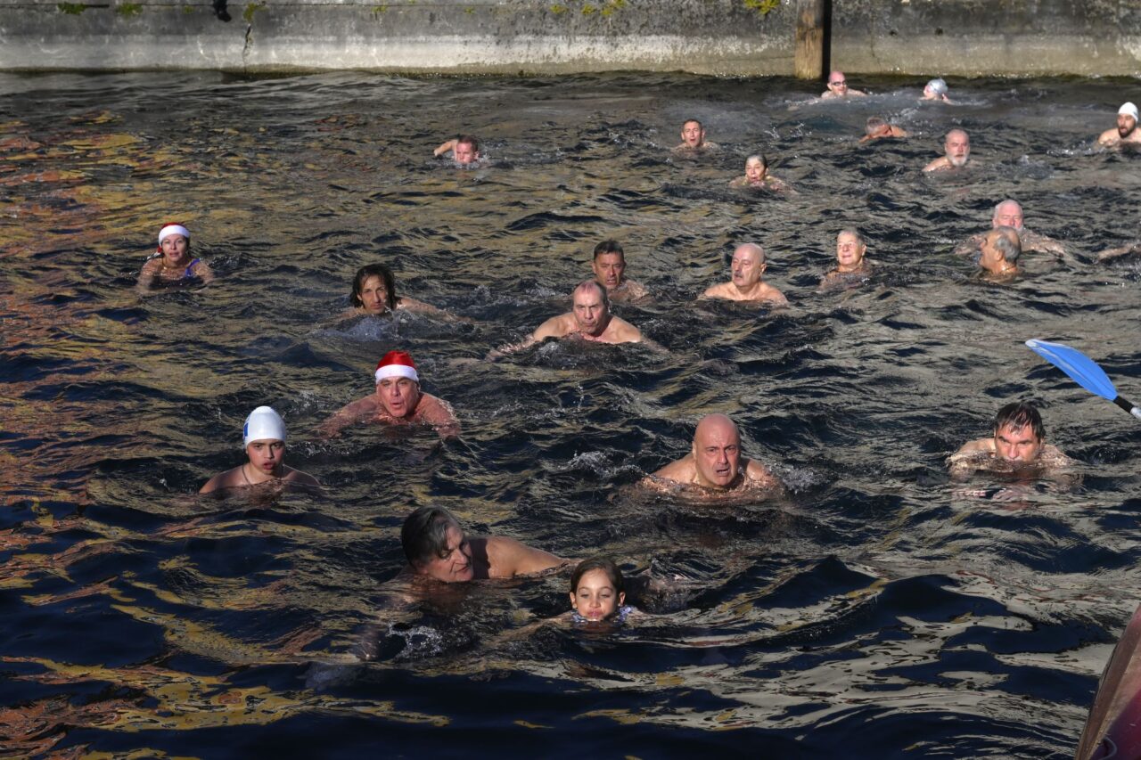 _ZFG3011 tuffo capodanno 2025 riva