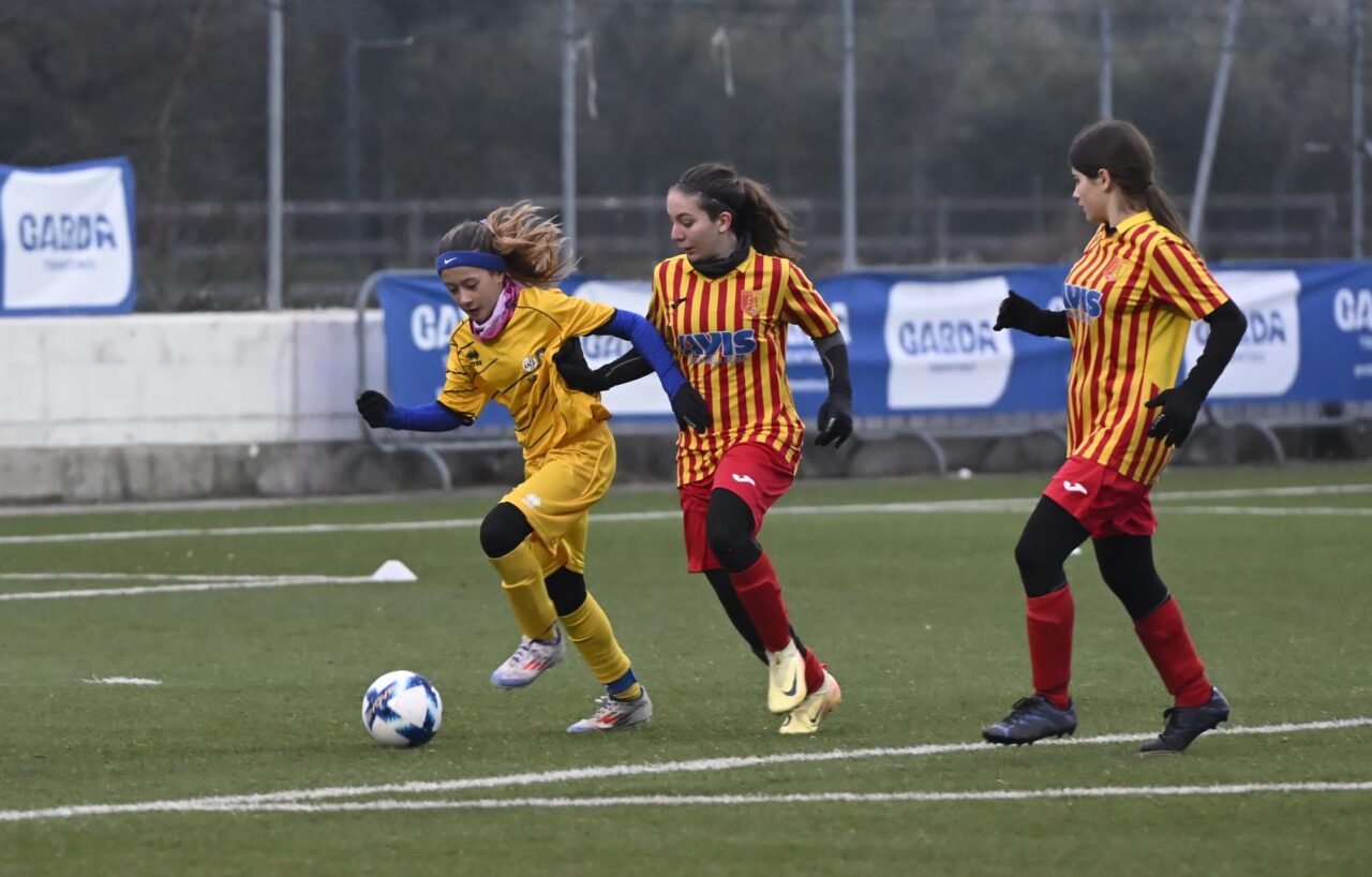 _ZFG3562 CALCIO BEPPE VIOLA FEMMINILE UNDER 12 ARCO (5)