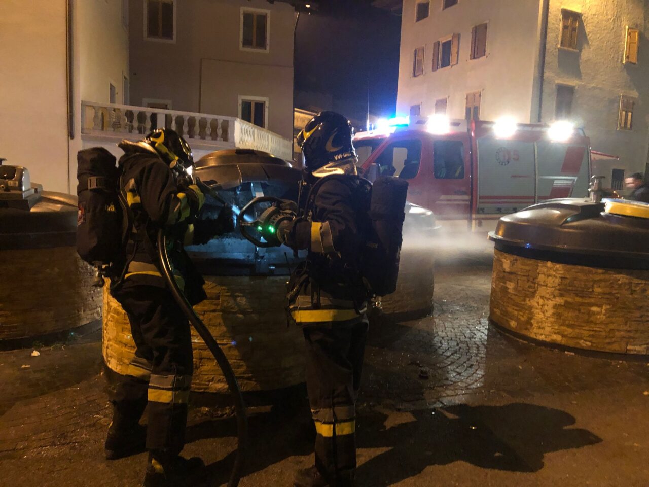 IMG-20250222 VIGILI FUOCO DRO INCENDIO INCIDENTE (4)