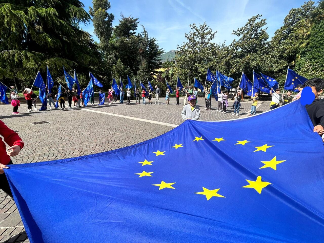 bandiera arco obiettivo europa