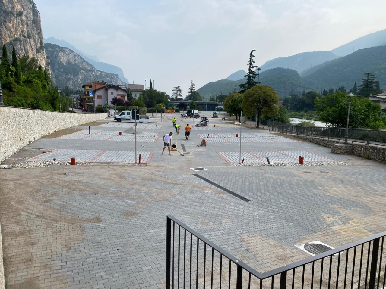 IMG-20250612 PARCHEGGIO PONTE ARCO (6)