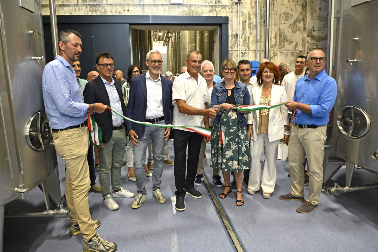 _ZFG5449 NUOVA CANTINA AGRARIA RIVA (14)
