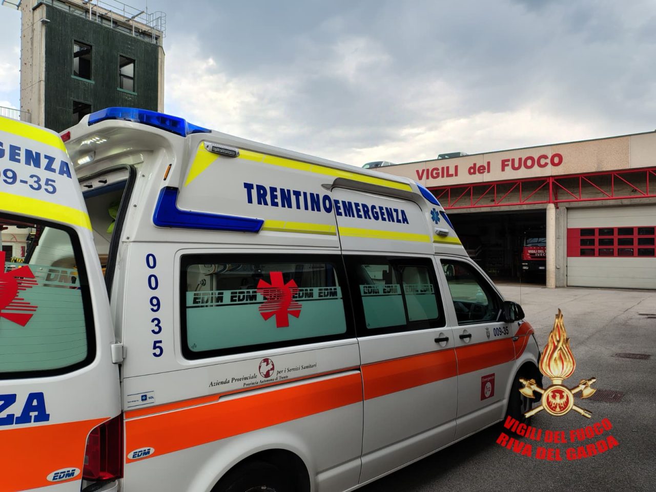 Trentino Emergenza caserma vigili fuoco VVF Riva