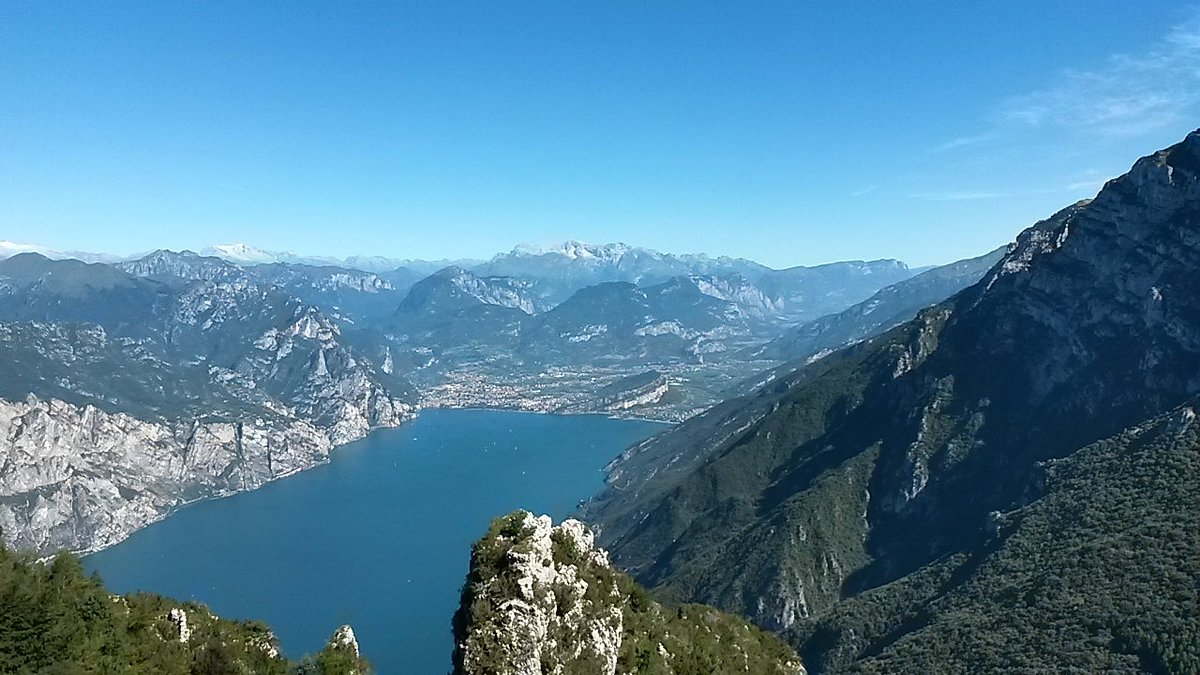 parco-naturale-del-monte baldo brentonico alto garda panorama